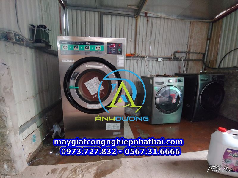 Lắp đặt máy giặt công nghiệp cũ nhật bãi tại Móng Cái